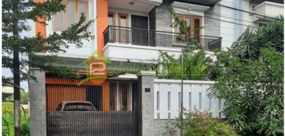 Rumah minimalis Full Furnish kawasan Elite Solobaru